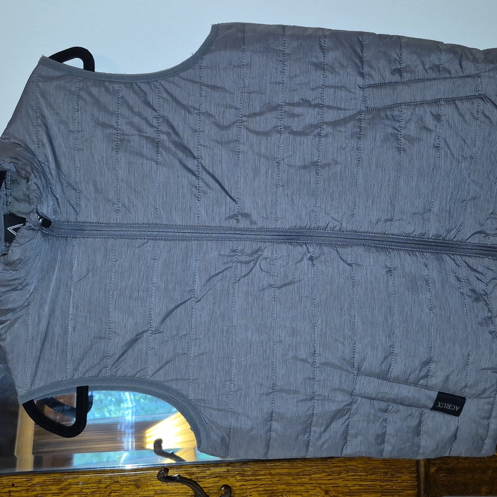 Mens Small Puffer Vest
